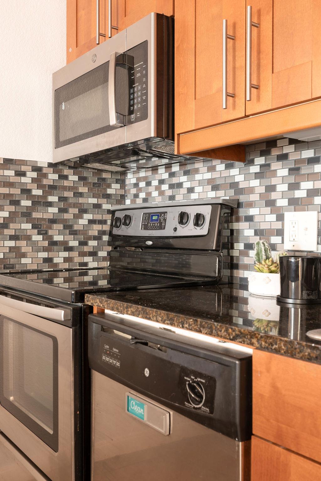 7685 Northcross DR #628 — photo 5
