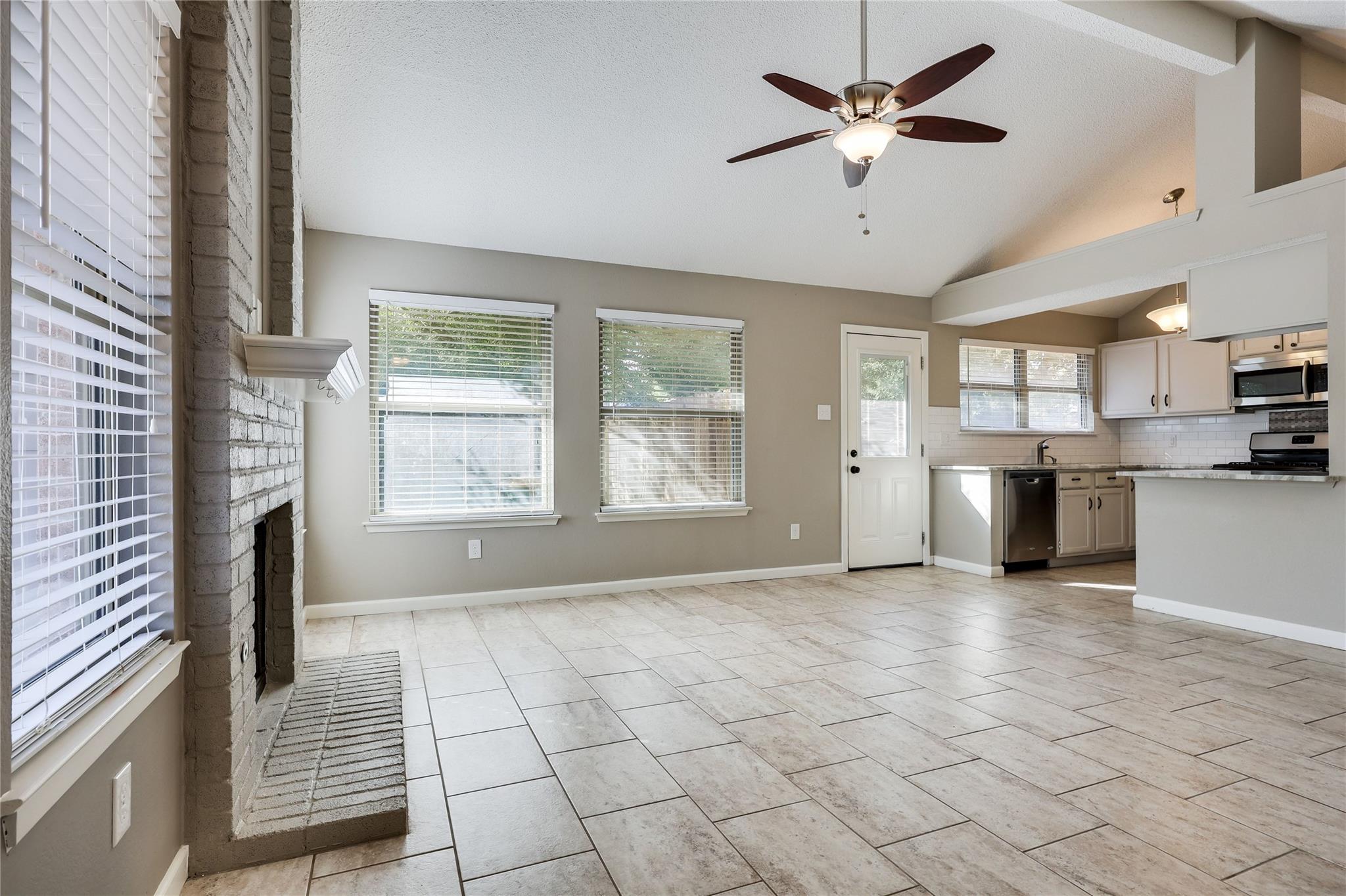 16712 VILLAGE OAK LOOP — photo 4