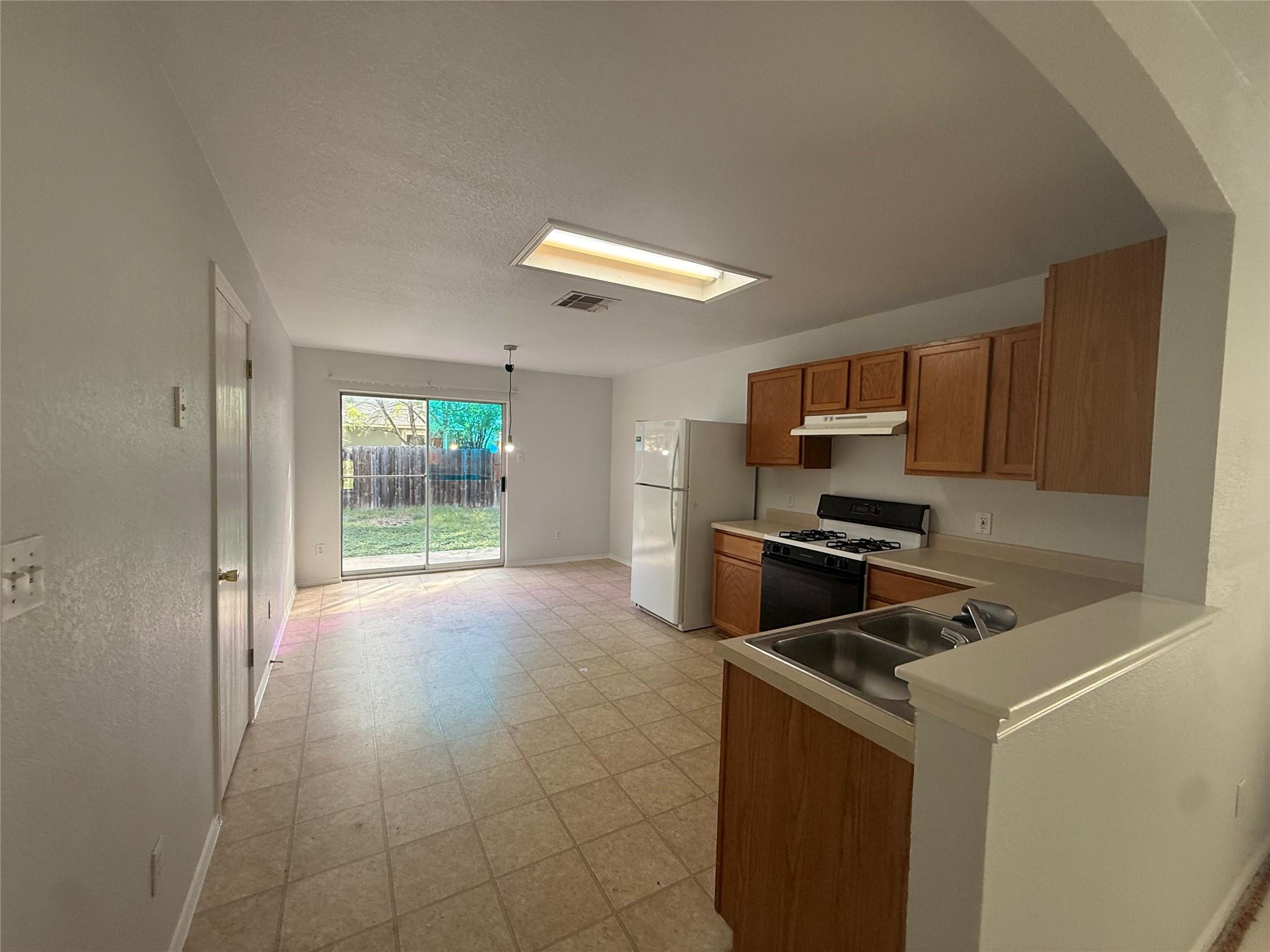 128 GRANT WAY — photo 5