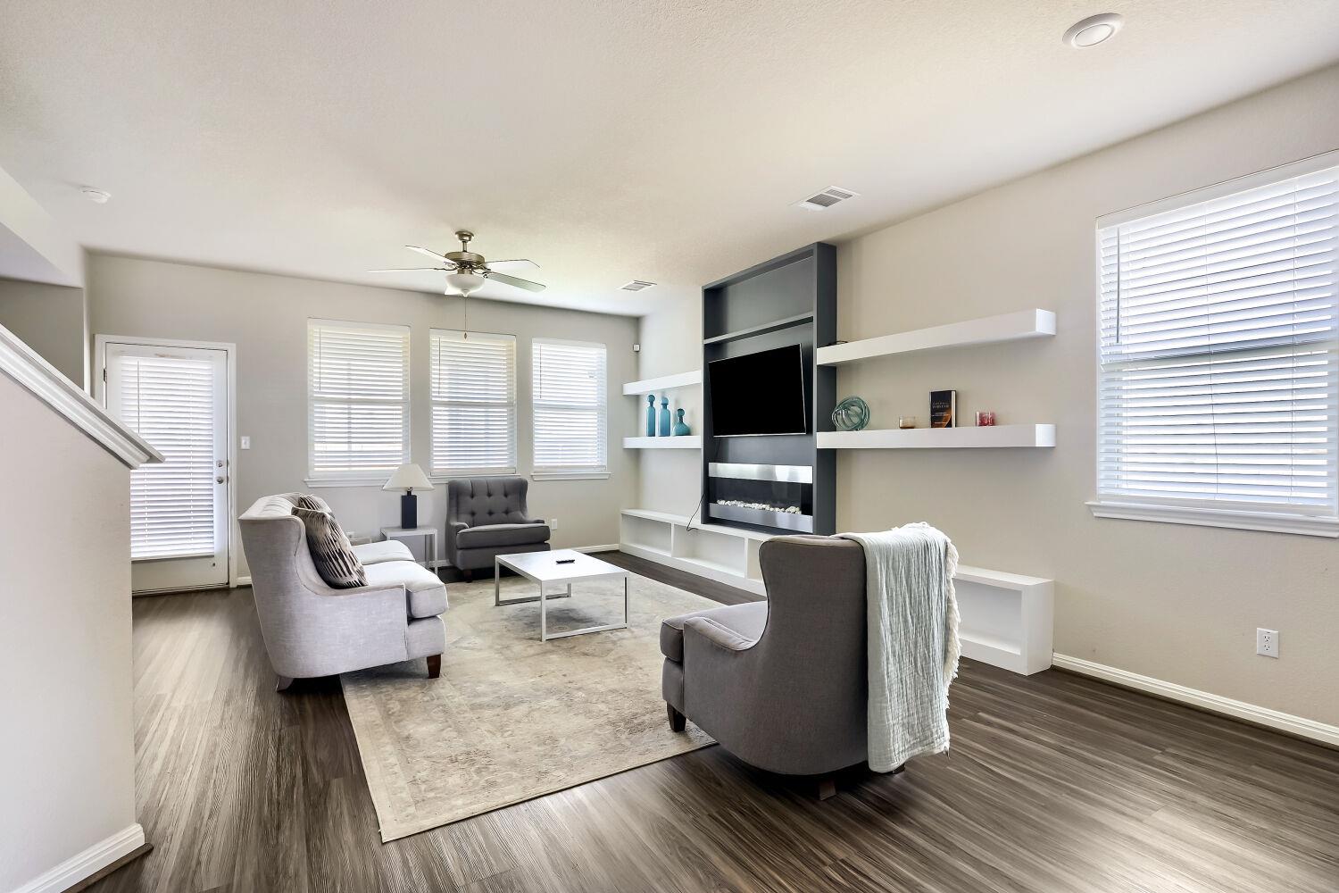 5547 Bellissima WAY — photo 3