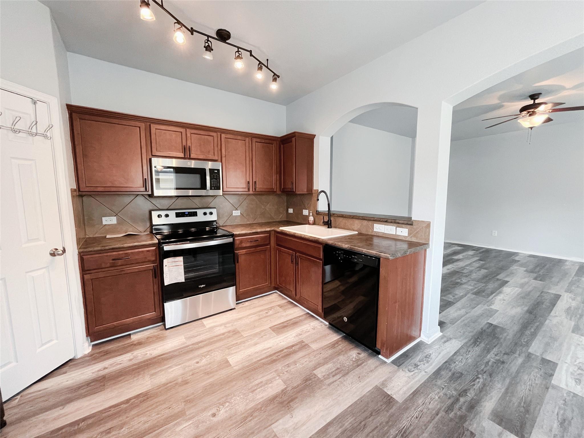 179 Valero DR — photo 5