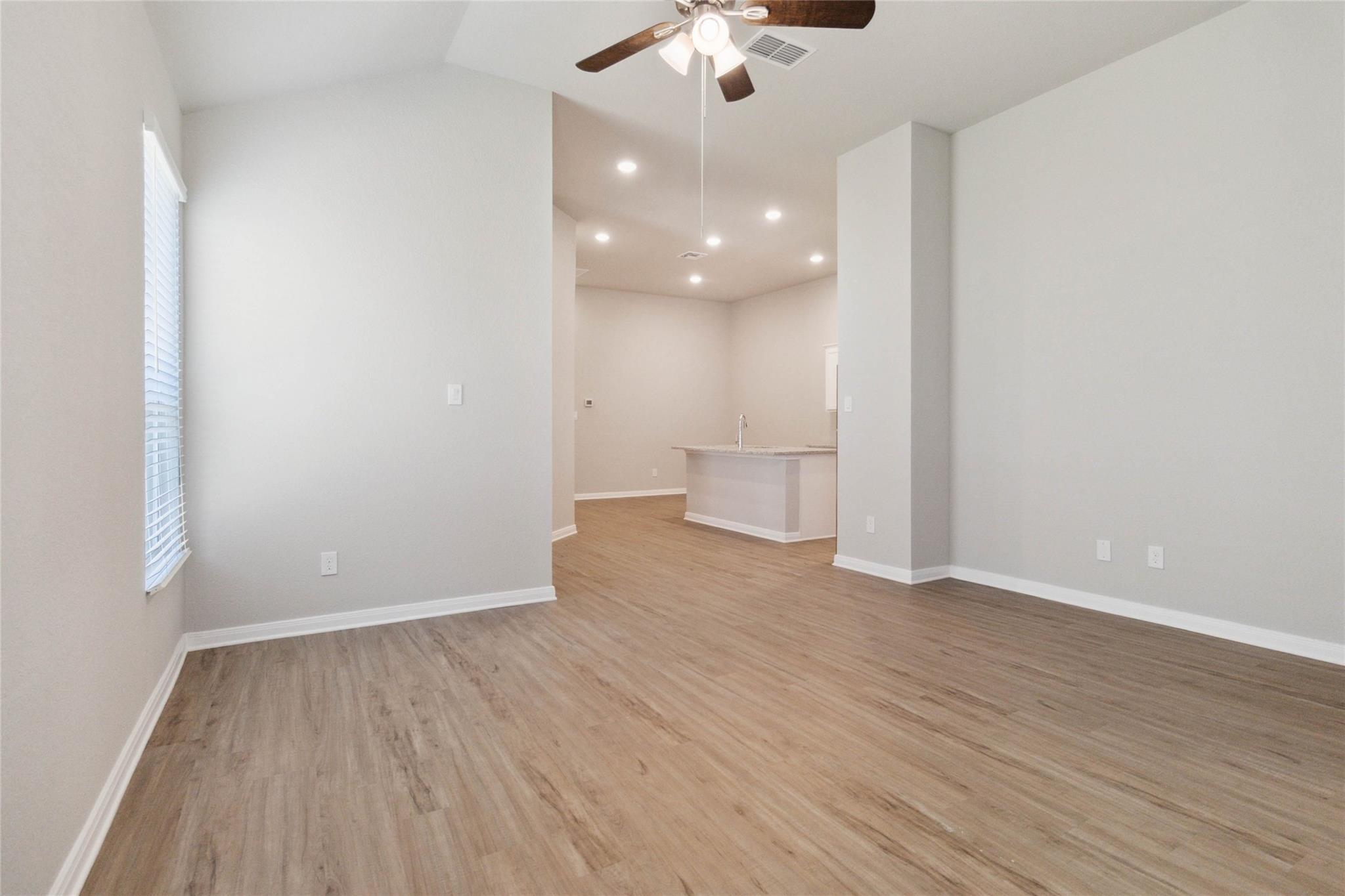 198 Schrader DR #Unit B — photo 3