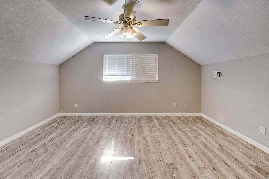 4709 Baton Rouge ST — photo 5