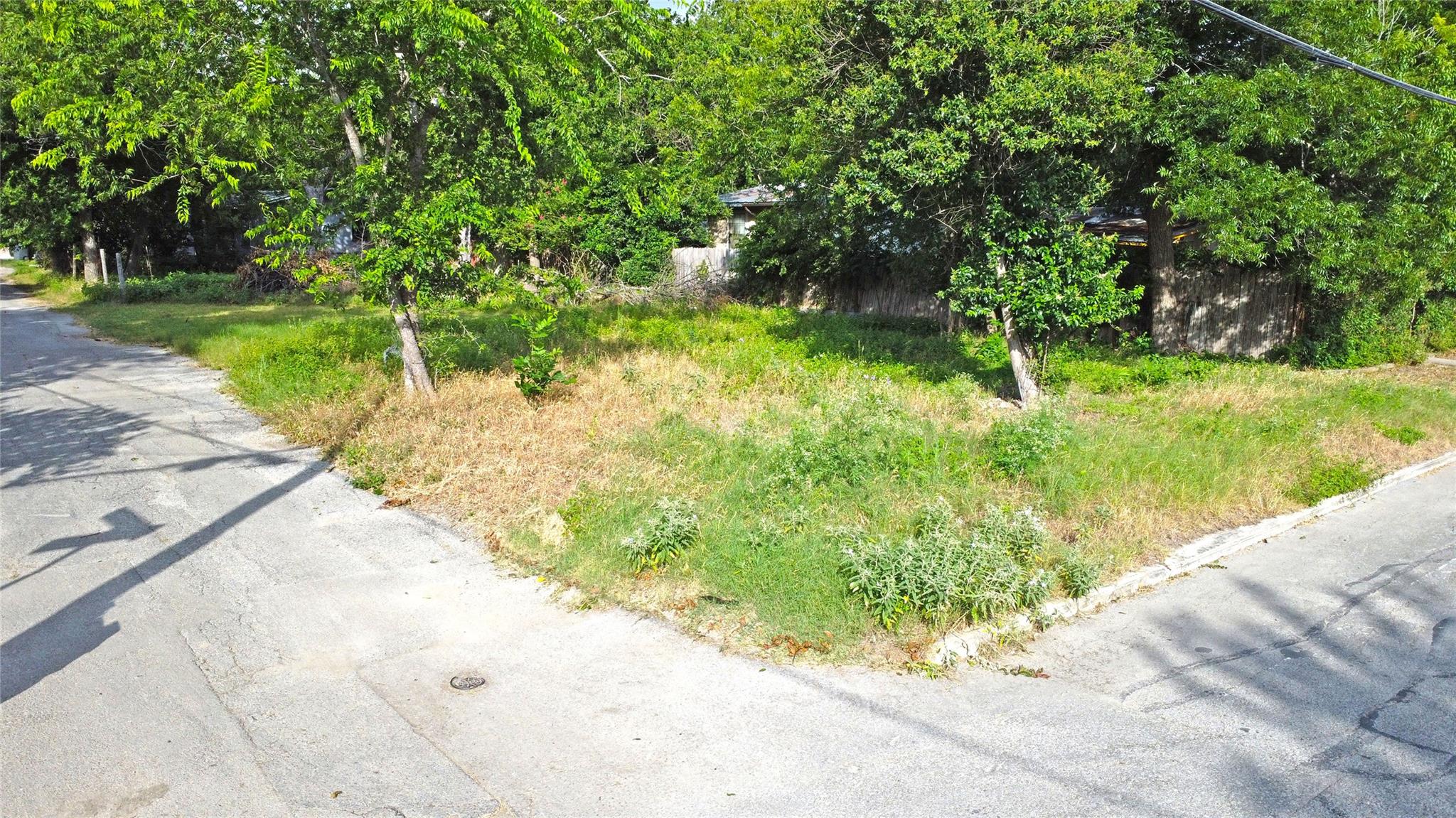 740 COMAL AVE Ave — photo 5