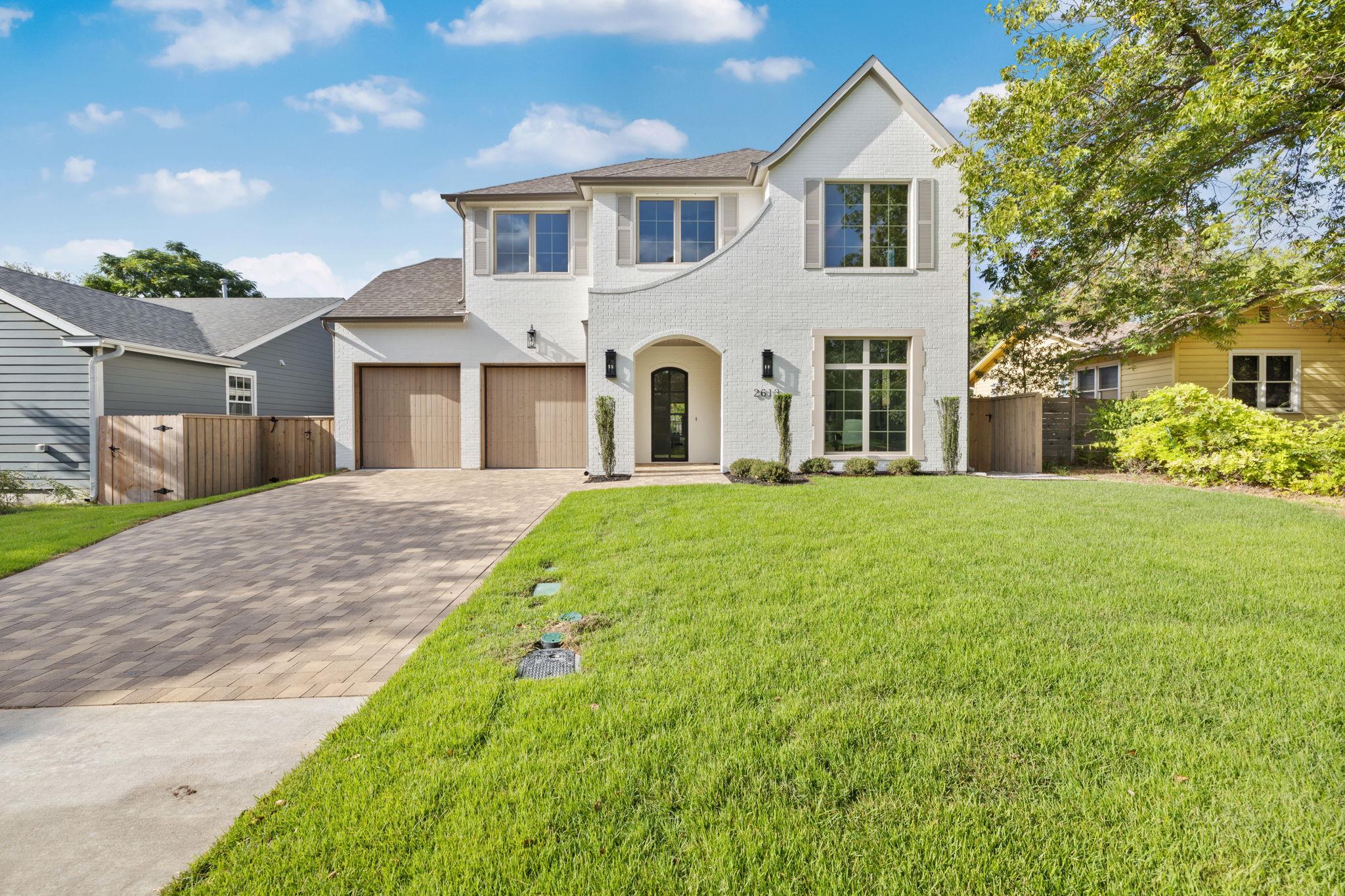 2613 Geraghty Ave