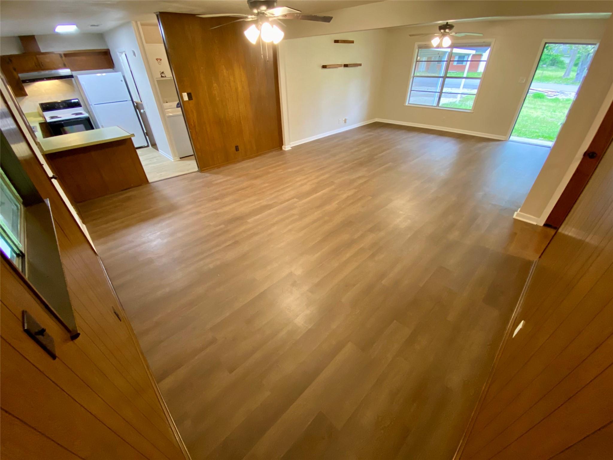 260 Bradford DR — photo 4