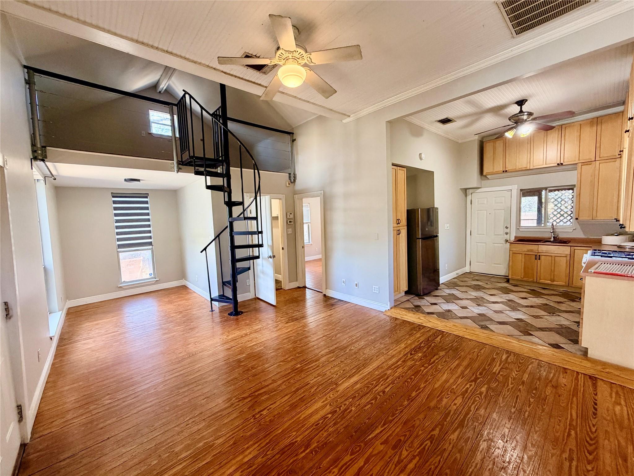 1509 Willow ST — photo 3
