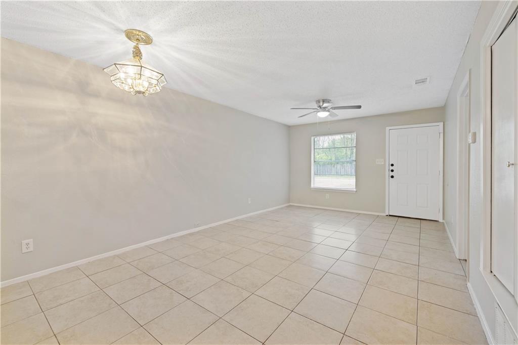 806 Judy DR #B — photo 3
