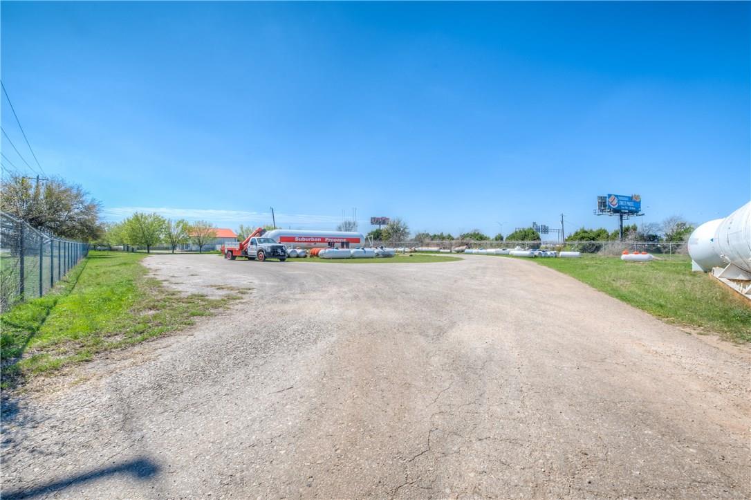 2100 Old Airport RD — photo 4